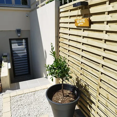 בית נופש Le De L'ogerie - 20 Min Du Puy Du F - Petit Dej Et Draps Compris